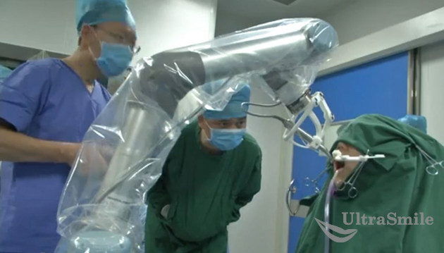 Операция роботом-стоматологом