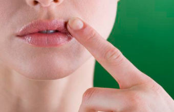 6 типов болячек на губе с фото: что это такое и почему возникает