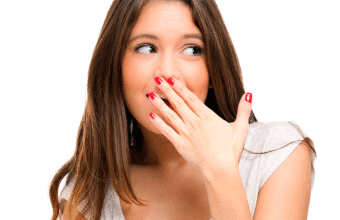 6 особенностей развития кариеса на передних зубах