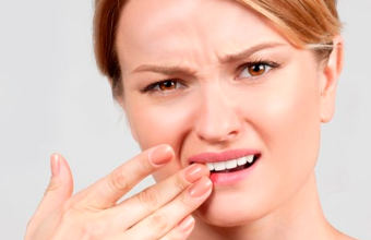 6 действенных мер, которые избавят от кровоточивости десен при чистке зубов