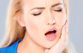 6 стоматологических причин, почему сводит скулы на лице